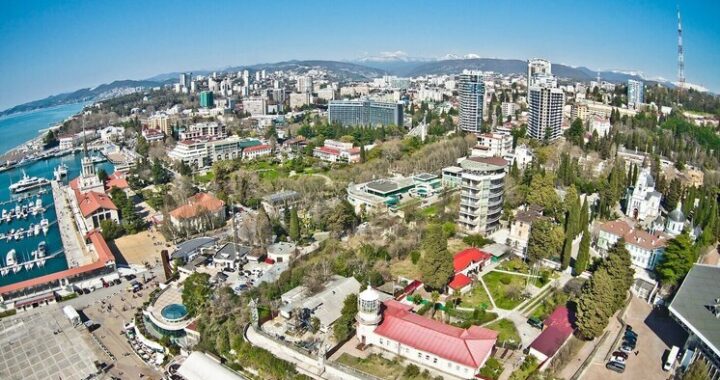 Эксперты сравнили цены на жилье в Крыму и в Сочи