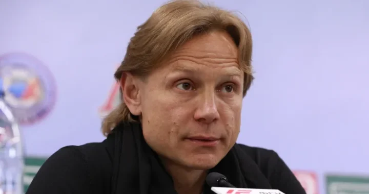 «Никто играть не будет»: Карпин о необходимости матов в футболе