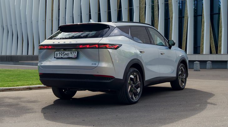 Omoda C7