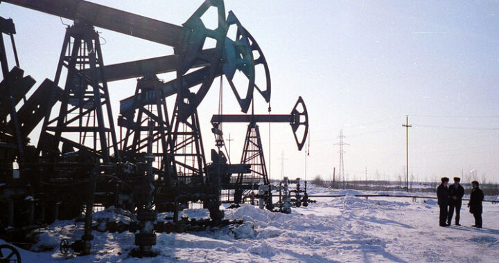 Пошлины Трампа, развал ОПЕК+, иранский фактор: названы риски для российской нефти