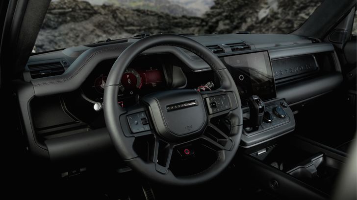 Land Rover Defender OCTA Black