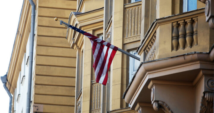 Америка требует от Европы отказа от российского сырья: кто от этого выиграет