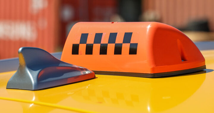 Футболисты российского клуба добирались на игру на такси