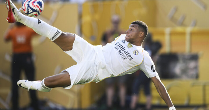 «Реал» разгромил «Кайрат» в очередном туре ЛЧ