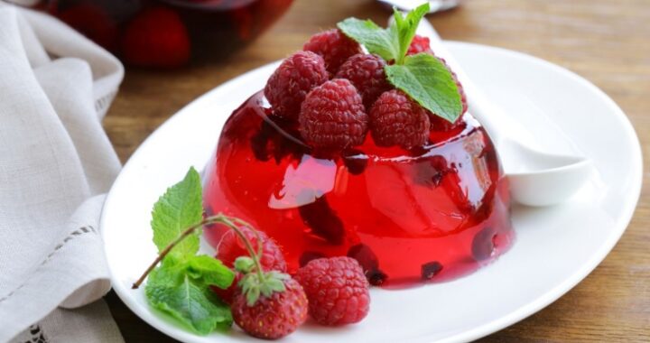 Для молодости кожи и здоровья суставов: врач назвал полезные свойства желатина