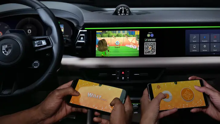 Режим AirConsole на Porsche Macan