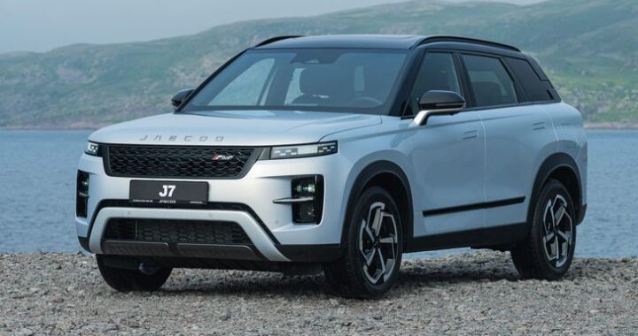 С дизайном от Land Rover: самый популярный кроссовер Jaecoo получил новую версию в России