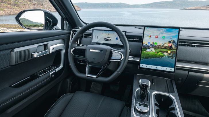 Интерьер Jaecoo J7