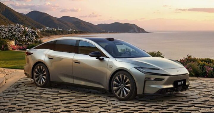 Toyota показала совершенно новый седан, который еще никто не видел