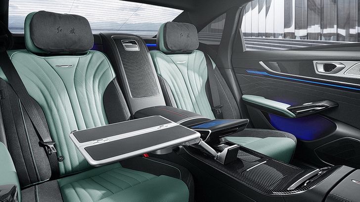 Интерьер Hongqi H9