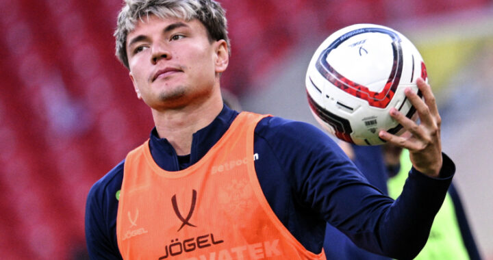 Полузащитника «Зенита» Мостового признали футбольным «Джентльменом года»