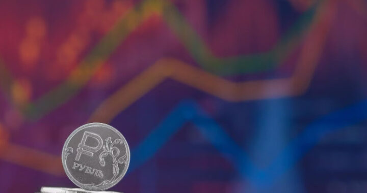 Рубль надеется на мир и игнорирует негатив от нефти