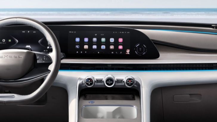 Exeed Yaoguang C-DM Global Edition