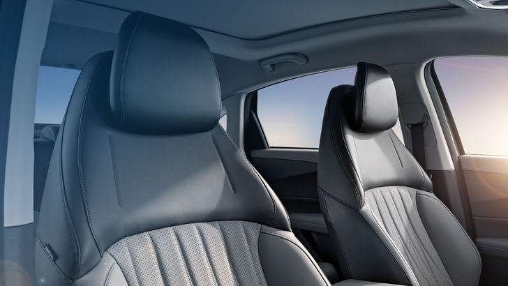 Салон Changan Lamore