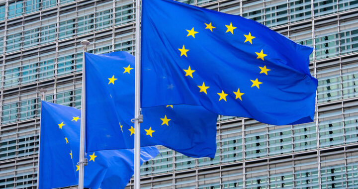 Еврокомиссия хочет заморозить российские активы бессрочно