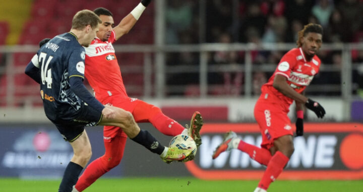 Судьи отняли у «Динамо» два очка и оставили с ничьей против «Спартака»