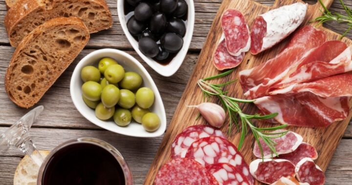 В каких продуктах содержится скрытая соль? Список и полезные альтернативы