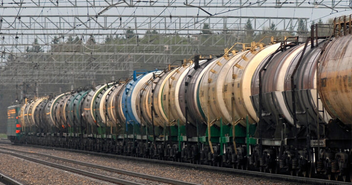 В России предлагают создать резервный топливный фонд: названы плюсы и минусы