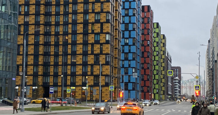 Застройщики отказываются от излишеств в новостройках массового сегмента