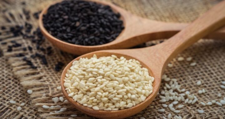 Чем полезен кунжут и как его правильно есть? Разбираемся с экспертом