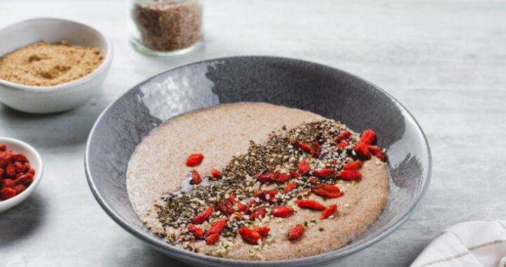 Чем полезна льняная каша? Разбираем состав и способы употребления