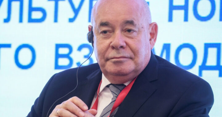 Швыдкой нашел объяснение популярности ремейков советских фильмов у молодежи