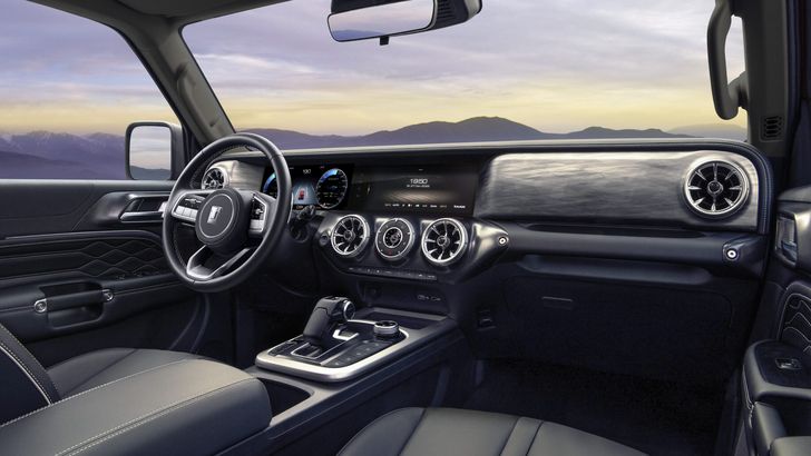 Интерьер Tank 300